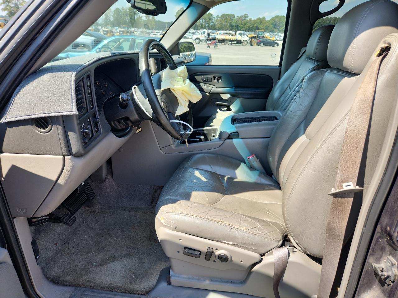 2003 Chevrolet Tahoe K1500 VIN: 1GNEK13Z53J231918 Lot: 84242305