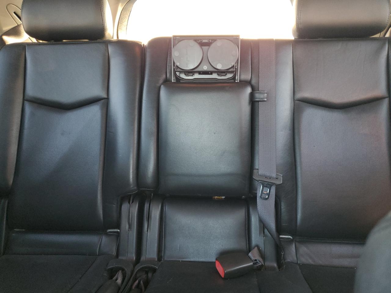 2007 Cadillac Srx VIN: 1GYEE637270181450 Lot: 81000275