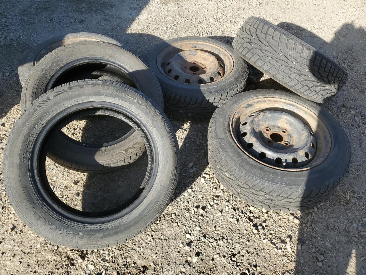 2008 Toyota Yaris VIN: JTDJT923X85147531 Lot: 83953335