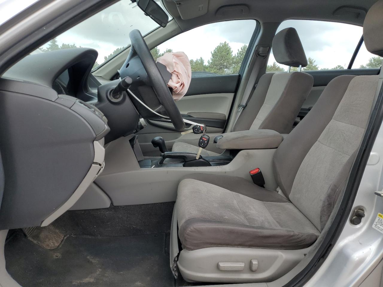 2010 Honda Accord Lxp VIN: 1HGCP2F42AA090098 Lot: 81602735