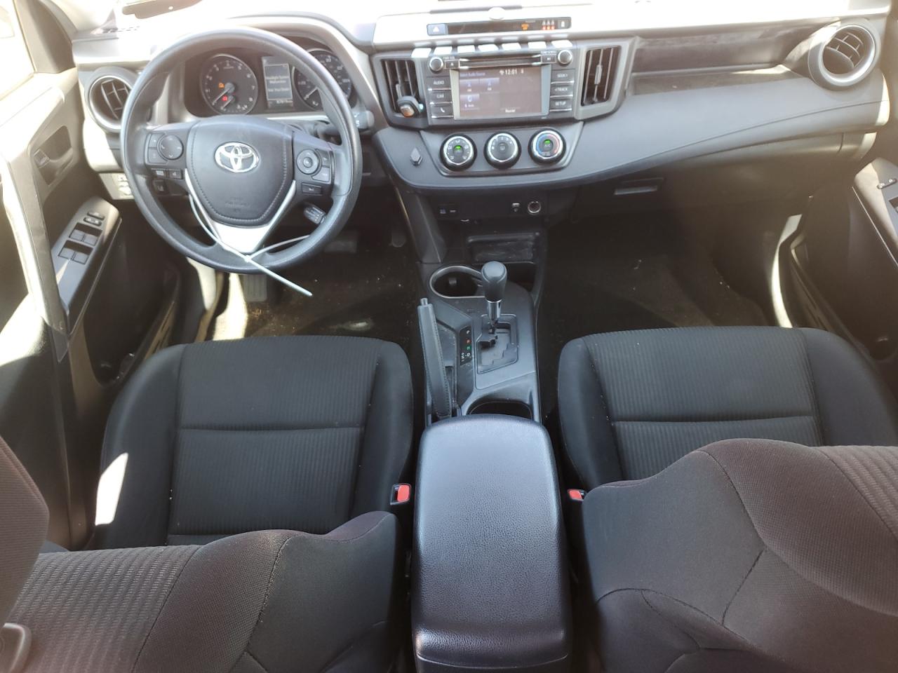 2017 Toyota Rav4 Le VIN: JTMBFREV0HJ169070 Lot: 71160255