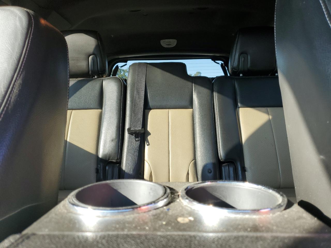 2010 Ford Expedition Eddie Bauer VIN: 1FMJU1H51AEB61066 Lot: 71635365