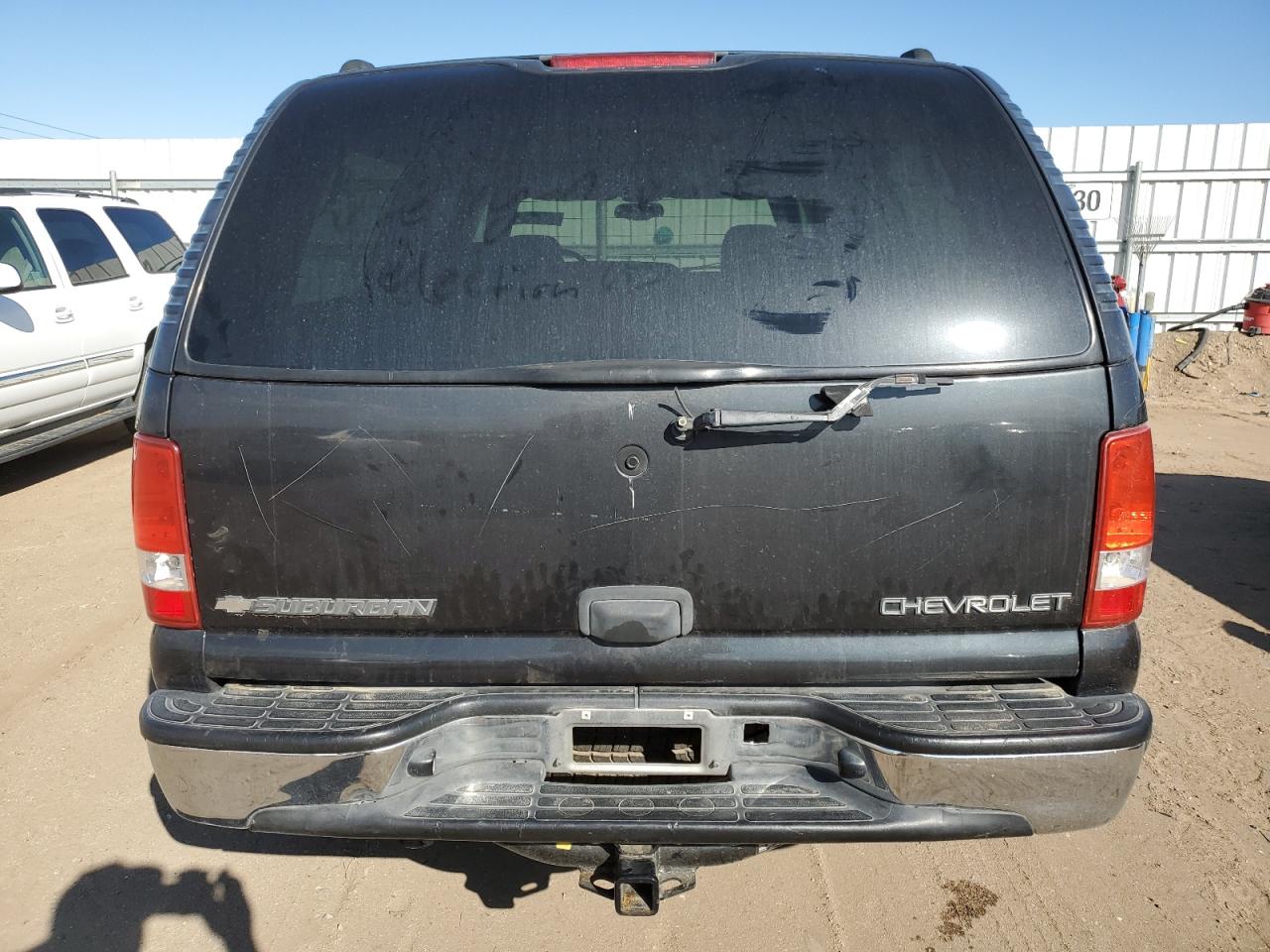 2005 Chevrolet Suburban C1500 VIN: 3GNEC16Z35G213608 Lot: 81949265