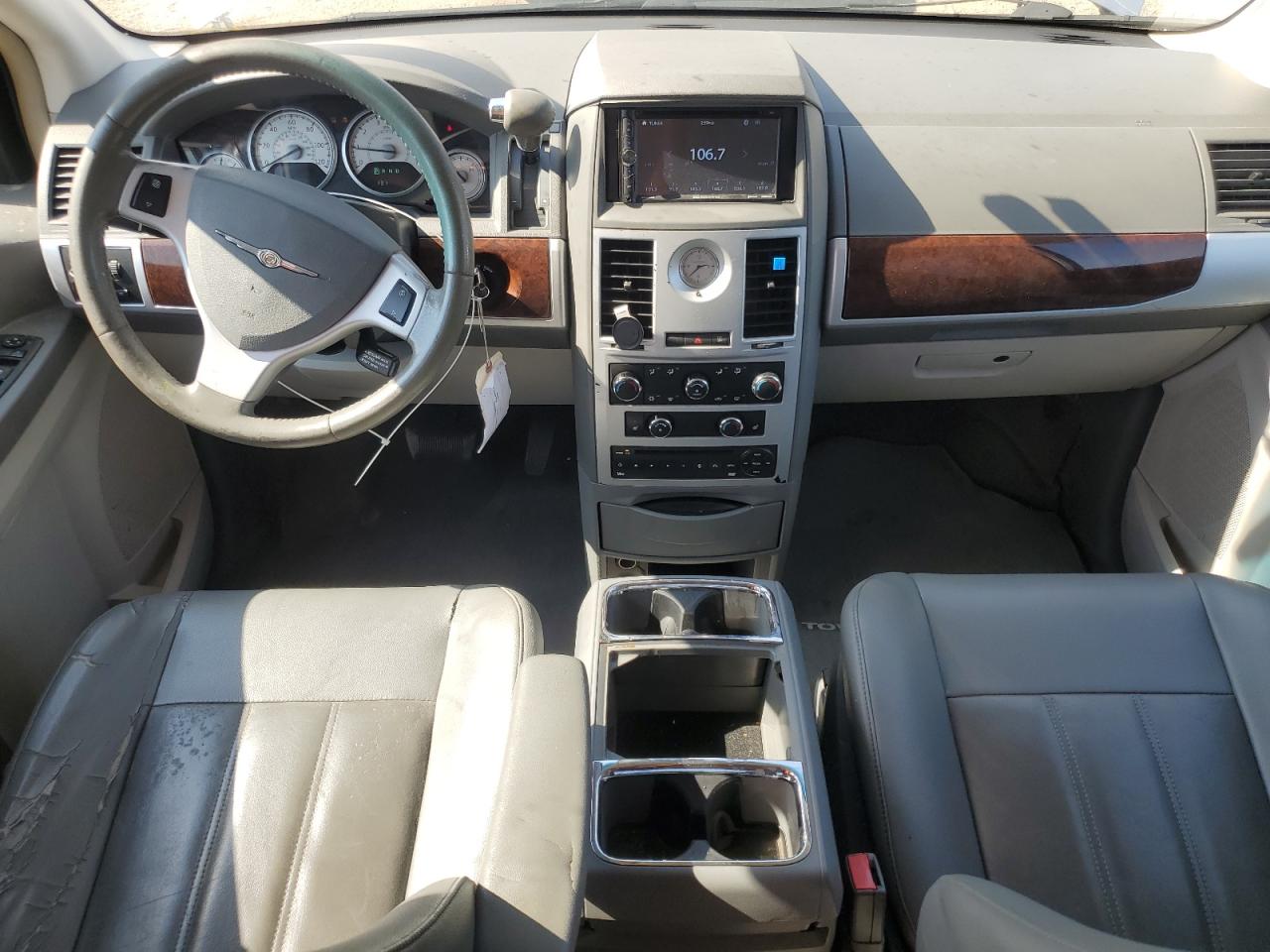 2010 Chrysler Town & Country Touring VIN: 2A4RR5D18AR109935 Lot: 81154385