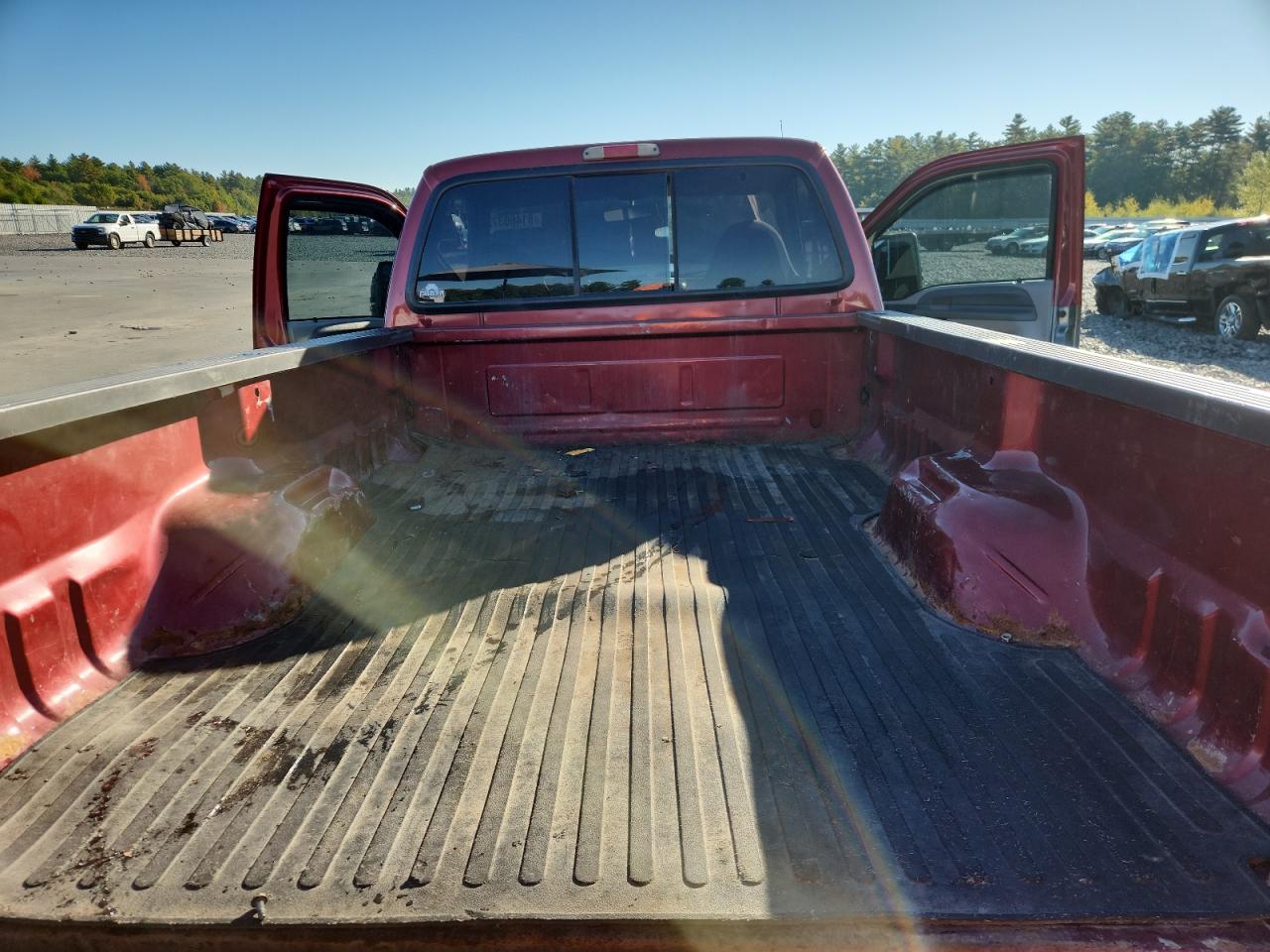 2001 Ford F250 Super Duty VIN: 1FTNF21F01EA15329 Lot: 81460375