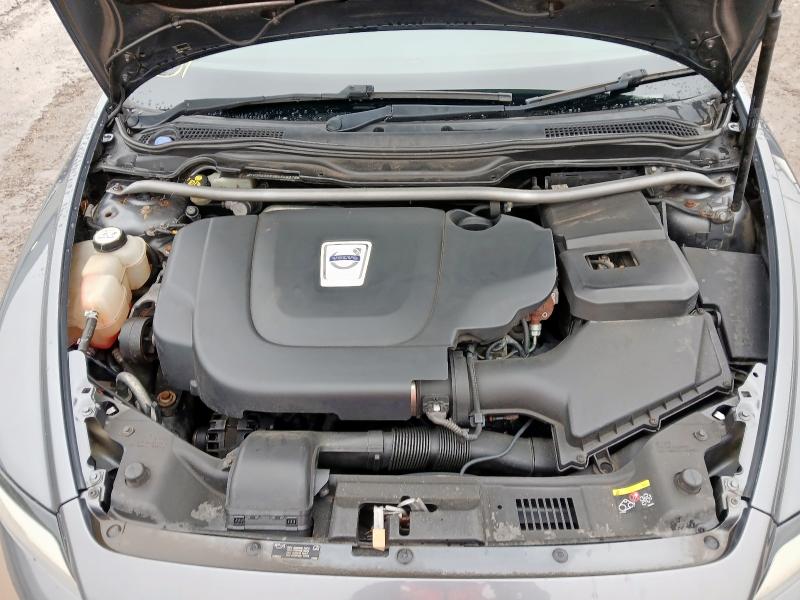 2011 VOLVO S40 R-DESIGN D3 
