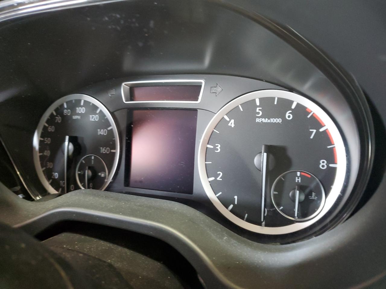 2017 Infiniti Qx30 Base VIN: SJKCH5CR2HA025918 Lot: 81641305