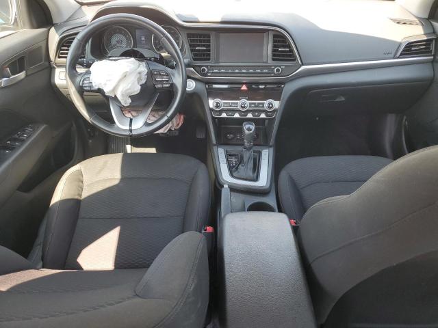  HYUNDAI ELANTRA 2019 Серебристый
