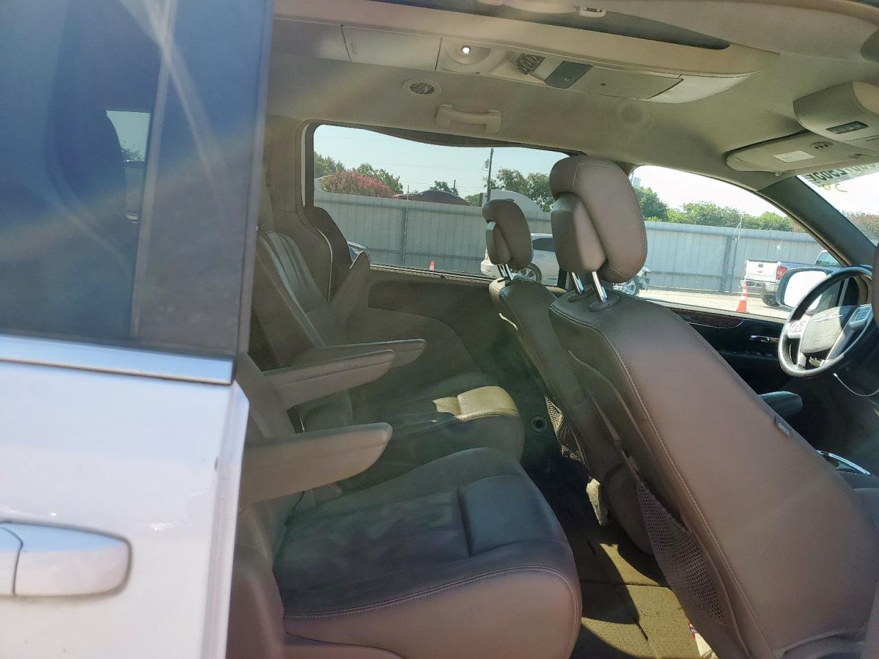 2015 Chrysler Town & Country Touring VIN: 2C4RC1BG9FR583486 Lot: 80572965