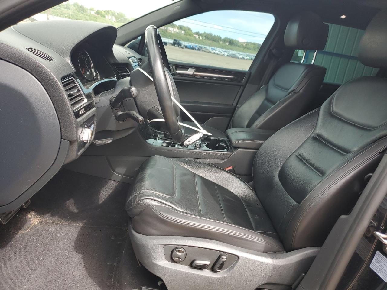 2014 Volkswagen Touareg V6 Tdi VIN: WVGEP9BP7ED013811 Lot: 80432675