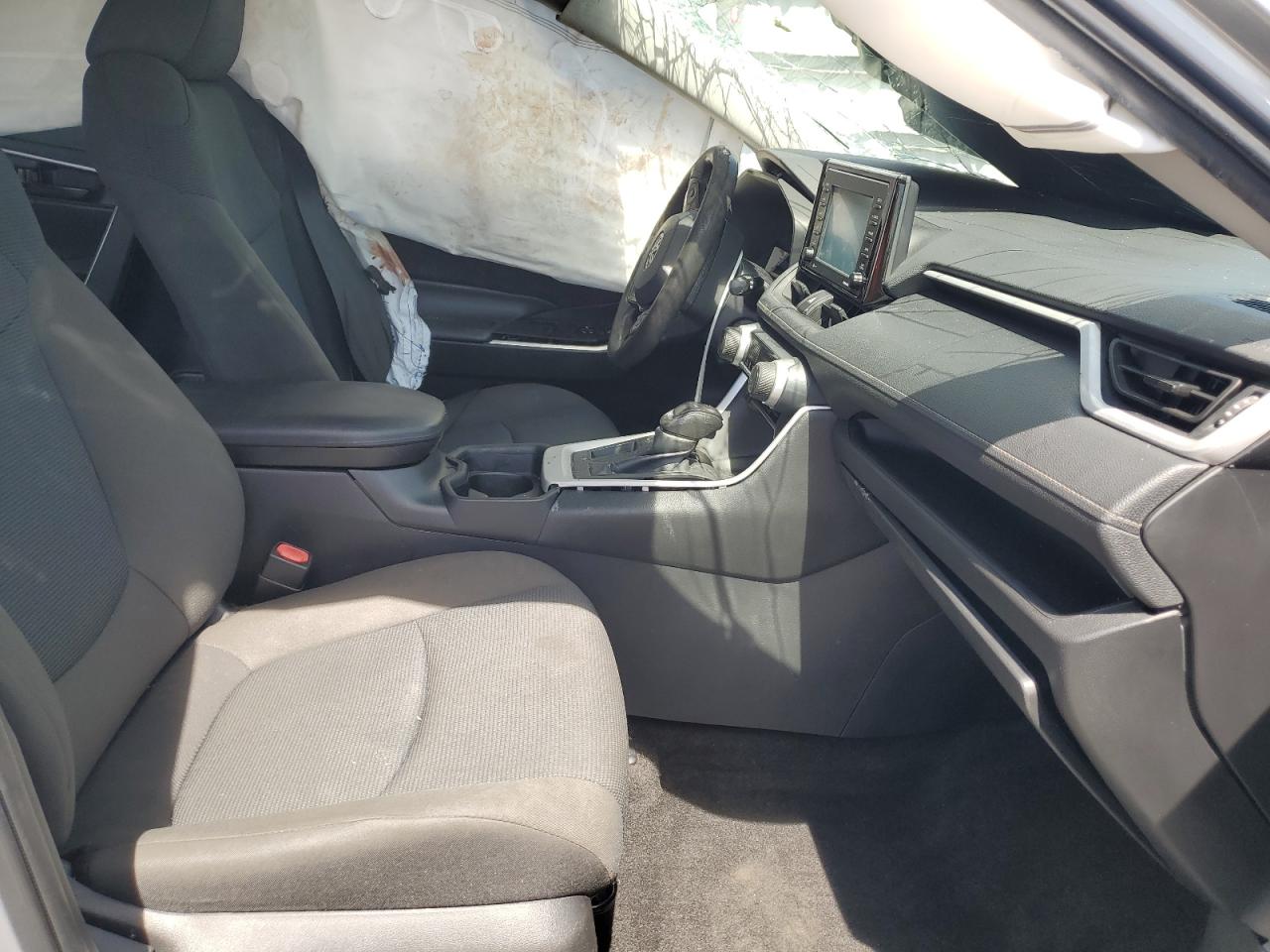 2021 Toyota Rav4 Le VIN: 2T3K1RFV2MC172398 Lot: 81909995