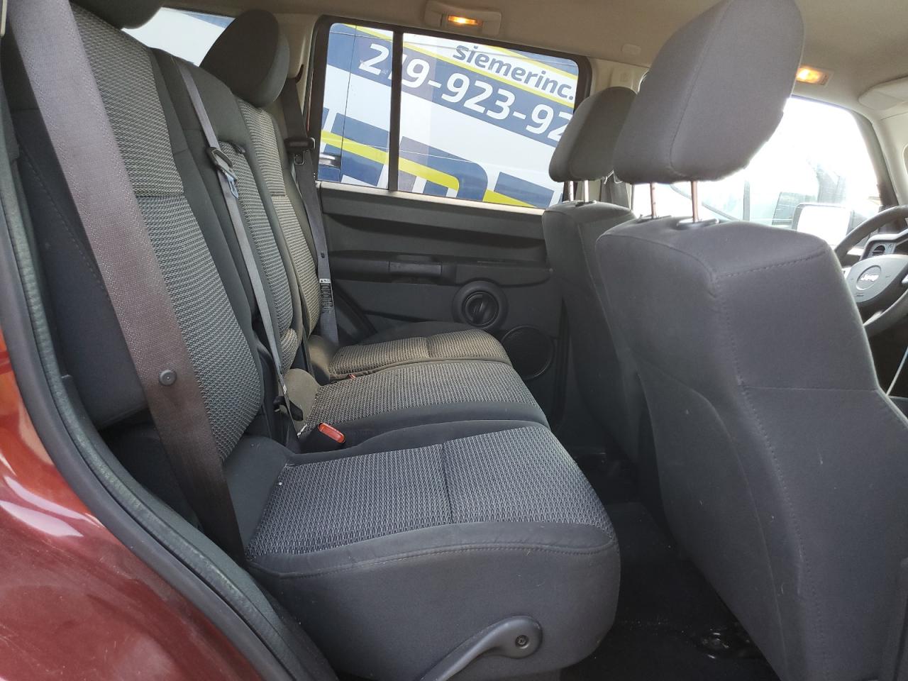 2008 Jeep Commander Sport VIN: 1J8HG48K68C105348 Lot: 81876395