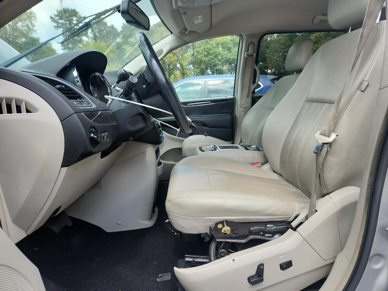 2013 Chrysler Town & Country Touring VIN: 2C4RC1BGXDR736857 Lot: 83970625