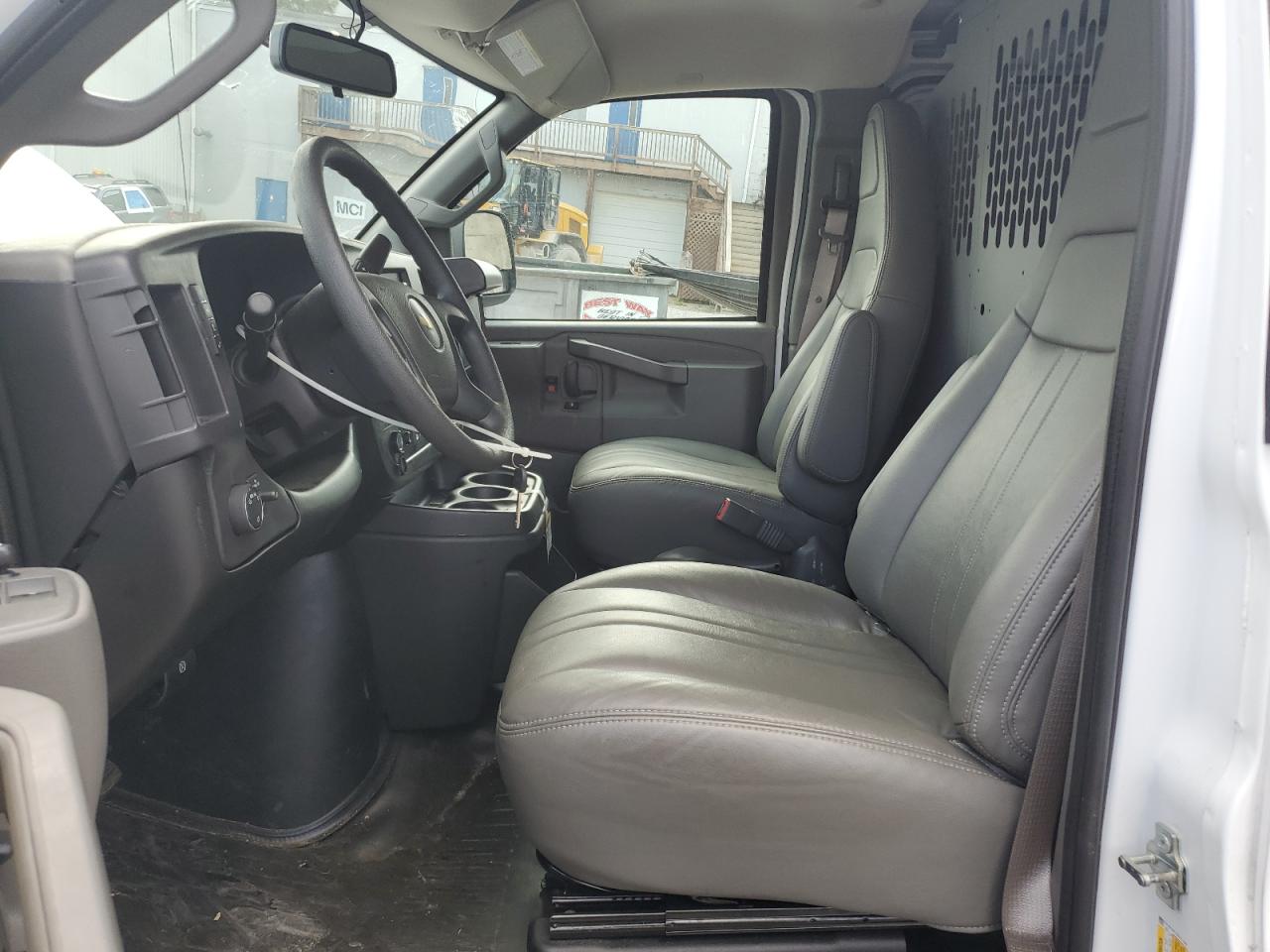 2025 Chevrolet Express G2500 VIN: 1GCWGAF79S1171908 Lot: 81381705