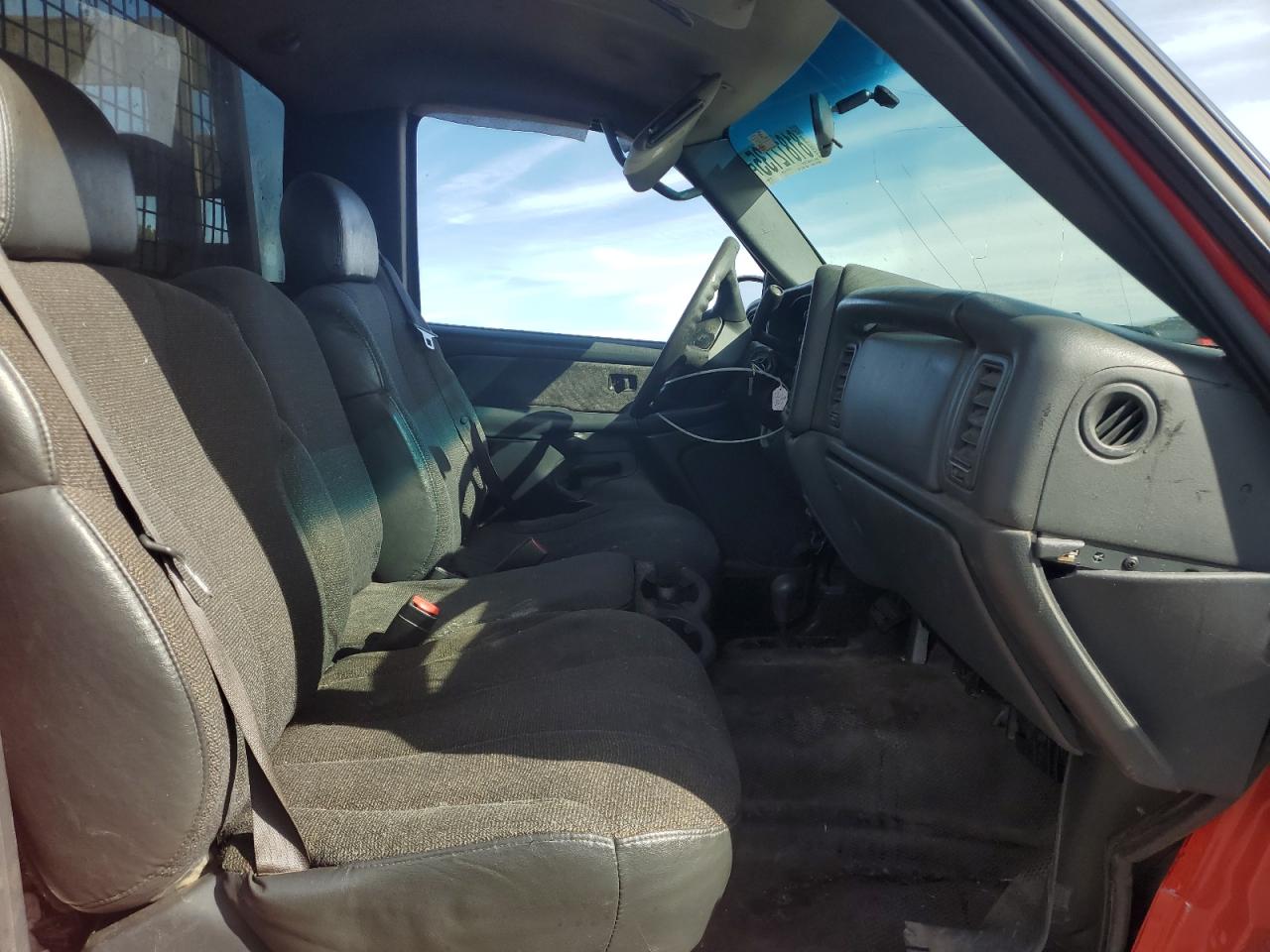 2002 Chevrolet Silverado K1500 VIN: 1GCEK14V22E260322 Lot: 81812135