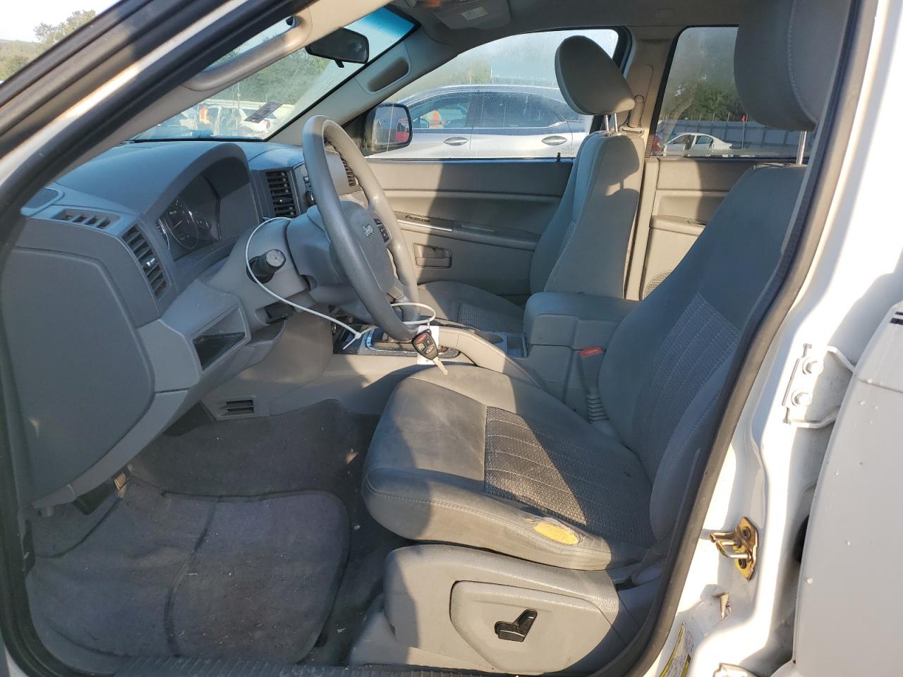 2007 Jeep Grand Cherokee Laredo VIN: 1J8GR48K47C521287 Lot: 81409805