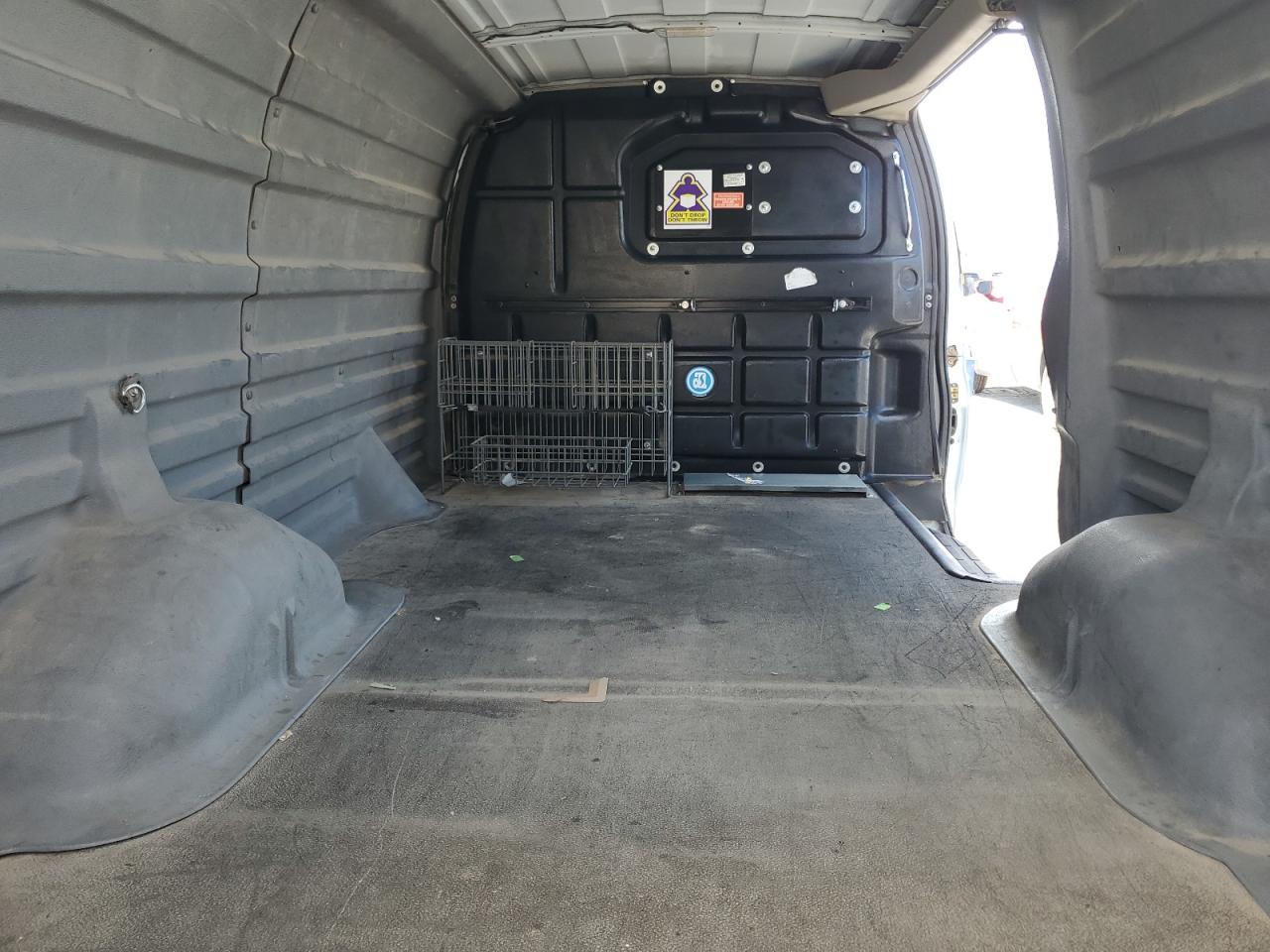 2017 Chevrolet Express G2500 VIN: 1GCWGAF16H1307240 Lot: 82170545