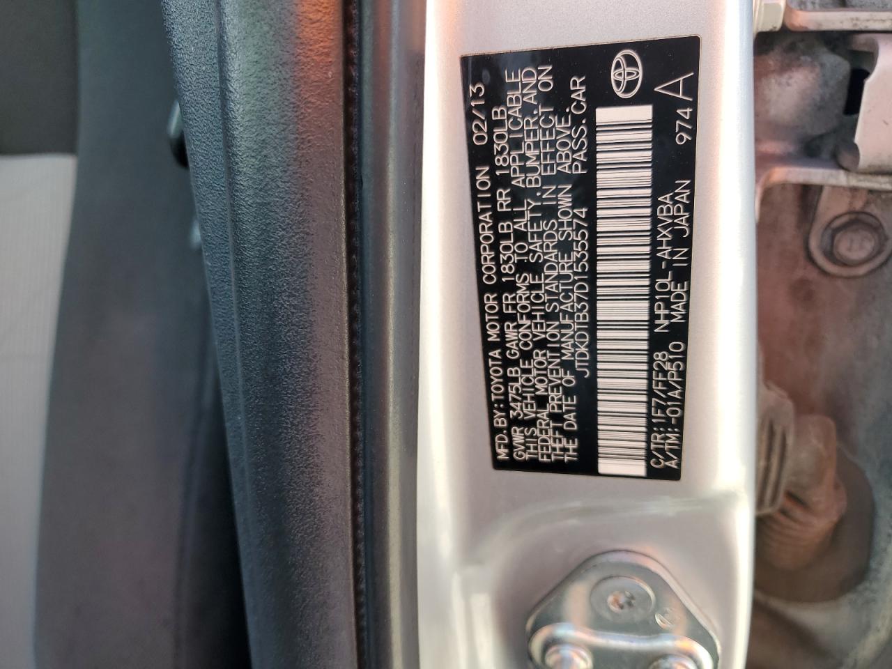 2013 Toyota Prius C VIN: JTDKDTB37D1535574 Lot: 70379195