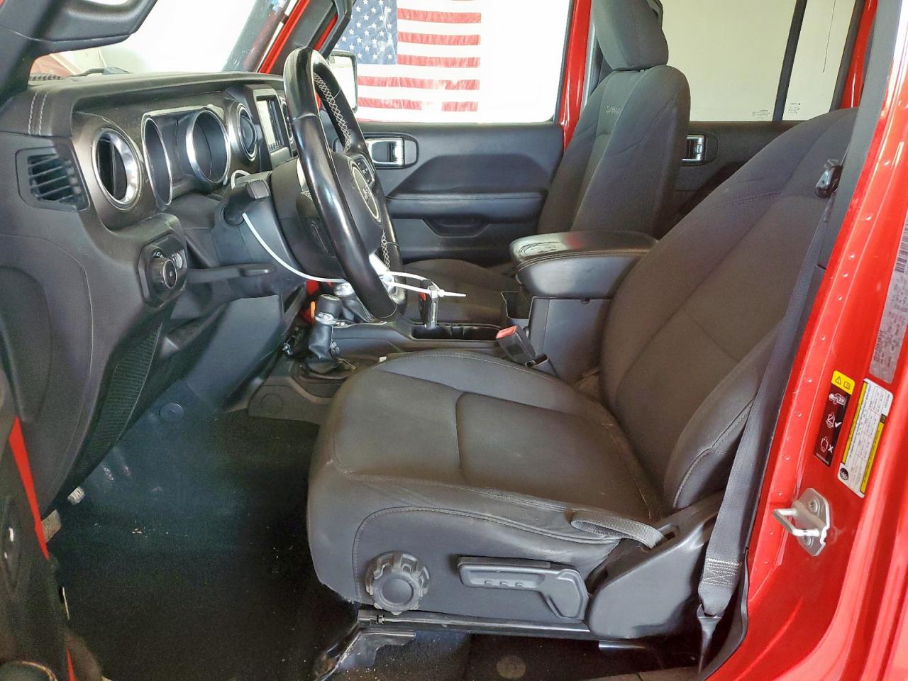 2020 Jeep Wrangler Unlimited Sahara VIN: 1C4HJXEN3LW213183 Lot: 80379155