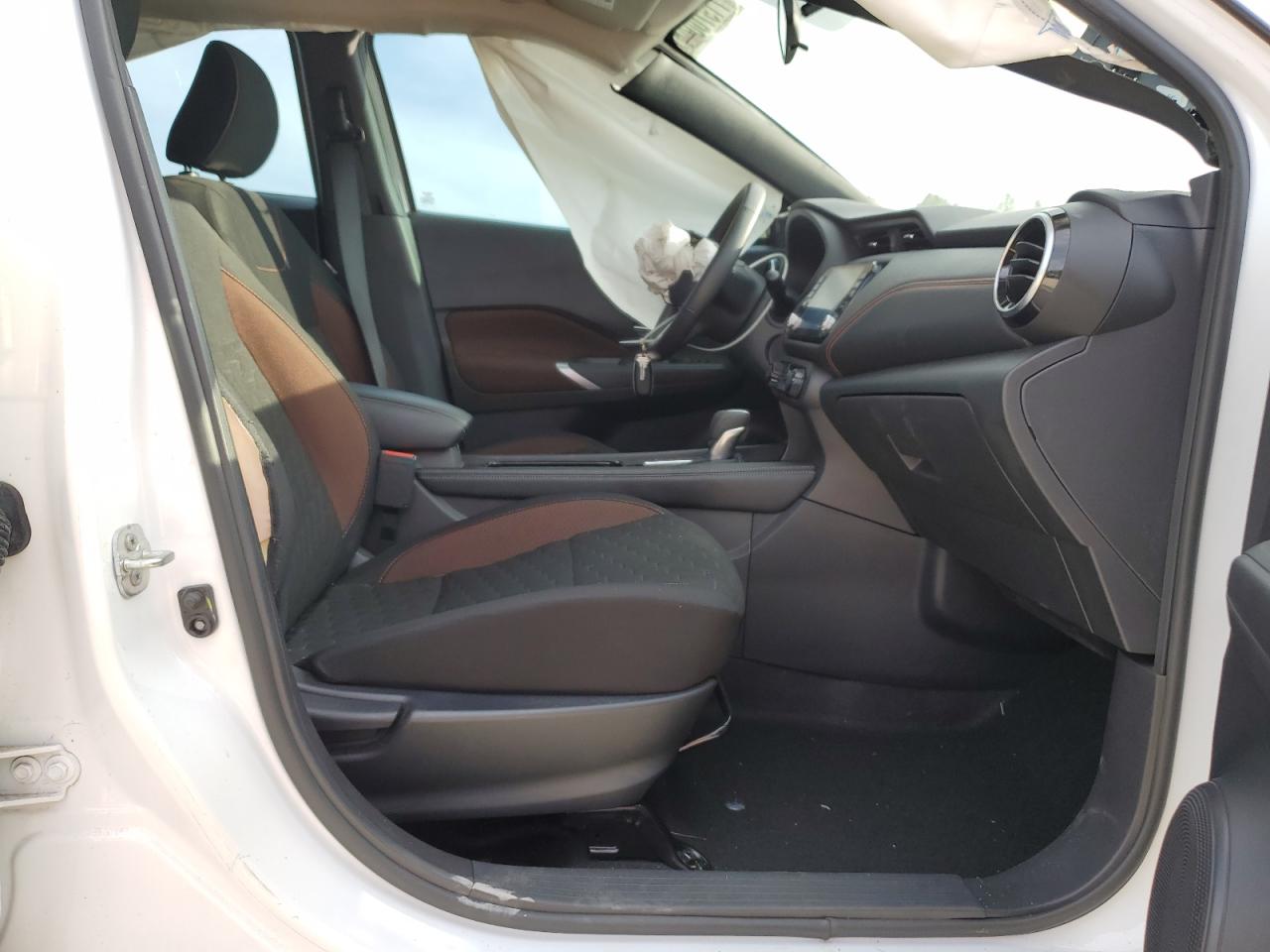 2023 Nissan Kicks Sr VIN: 3N1CP5DV2PL478285 Lot: 85278785