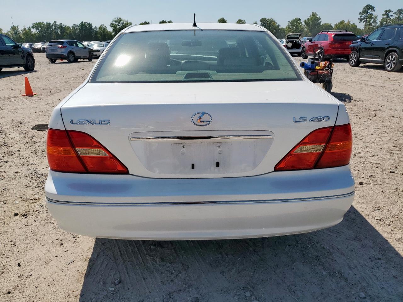 2001 Lexus Ls 430 VIN: JTHBN30F410045183 Lot: 80333595