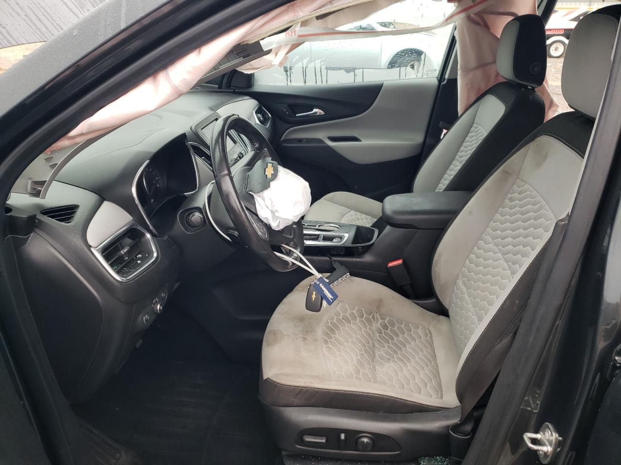 2020 Chevrolet Equinox Lt VIN: 3GNAXUEV8LS633247 Lot: 81815565