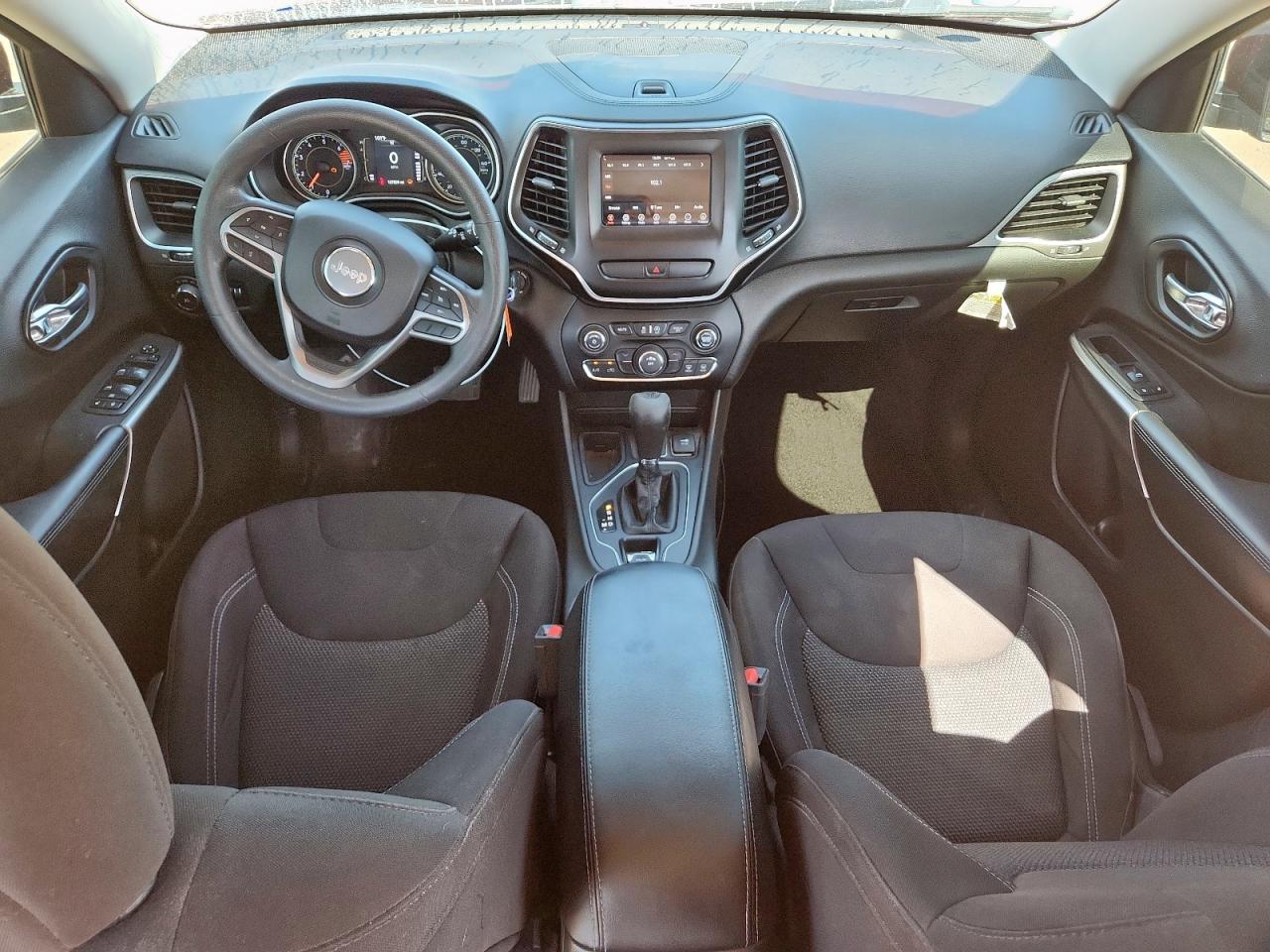 2019 Jeep Cherokee Latitude VIN: 1C4PJLCBXKD205024 Lot: 70768735