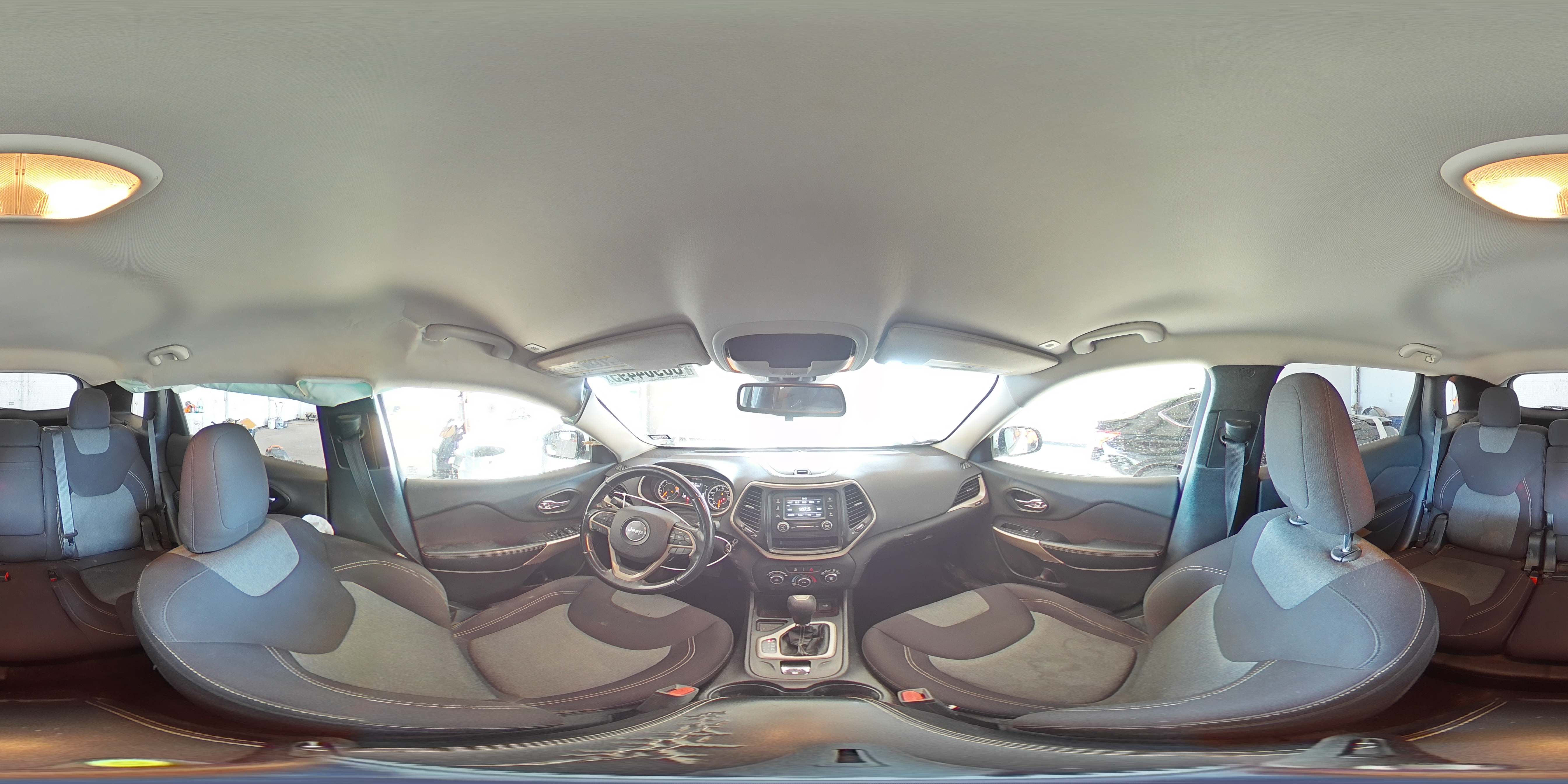 2018 Jeep Cherokee Latitude VIN: 1C4PJLCB9JD542332 Lot: 80904495