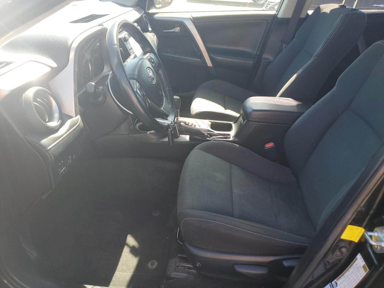 2017 Toyota Rav4 Hv Le VIN: JTMRJREV2HD114308 Lot: 81066465