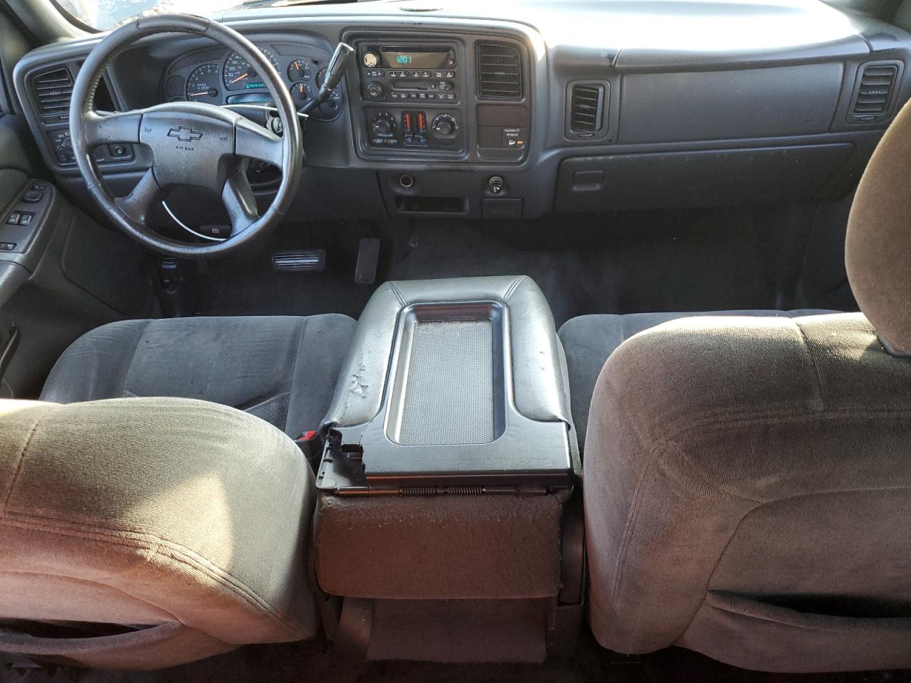 2004 Chevrolet Silverado C1500 VIN: 2GCEC19V941207725 Lot: 81846585