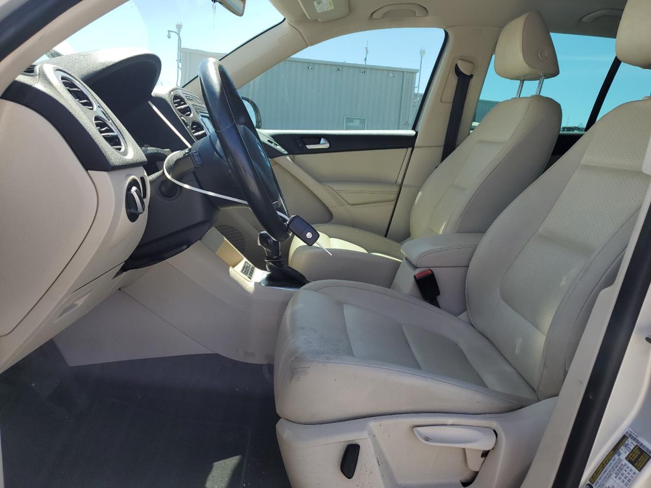 2013 Volkswagen Tiguan S VIN: WVGBV7AX7DW551779 Lot: 71186525