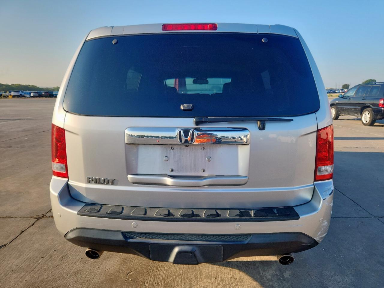 2012 Honda Pilot Exln VIN: 5FNYF3H77CB001351 Lot: 70507395