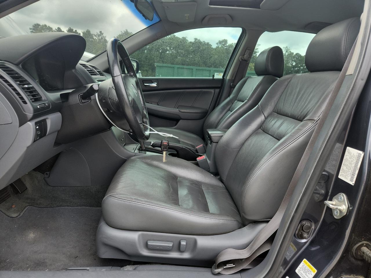 2006 Honda Accord Ex VIN: 1HGCM56806A110742 Lot: 81889705