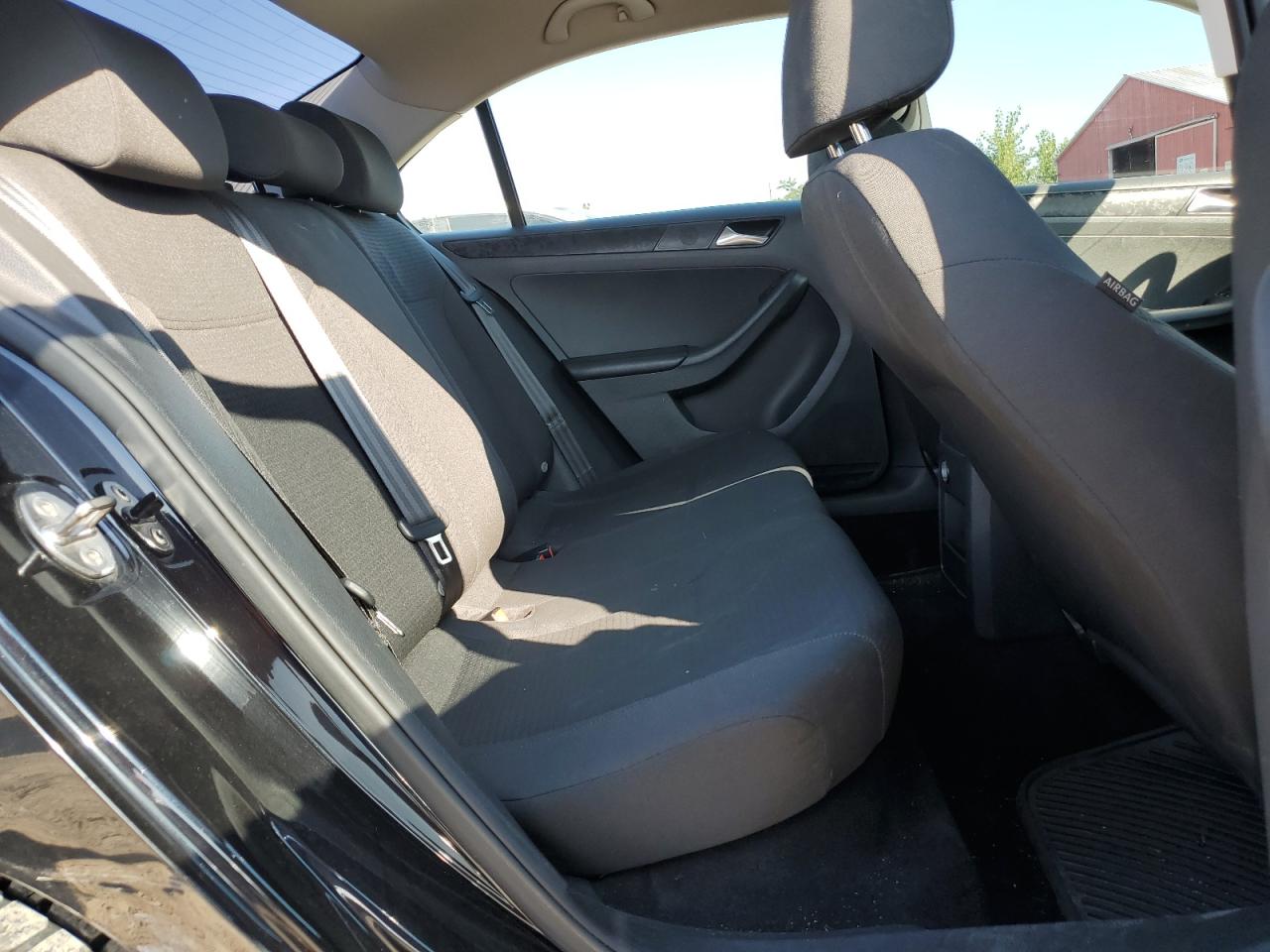 2015 Volkswagen Jetta Base VIN: 3VW2K7AJ2FM427685 Lot: 69817175