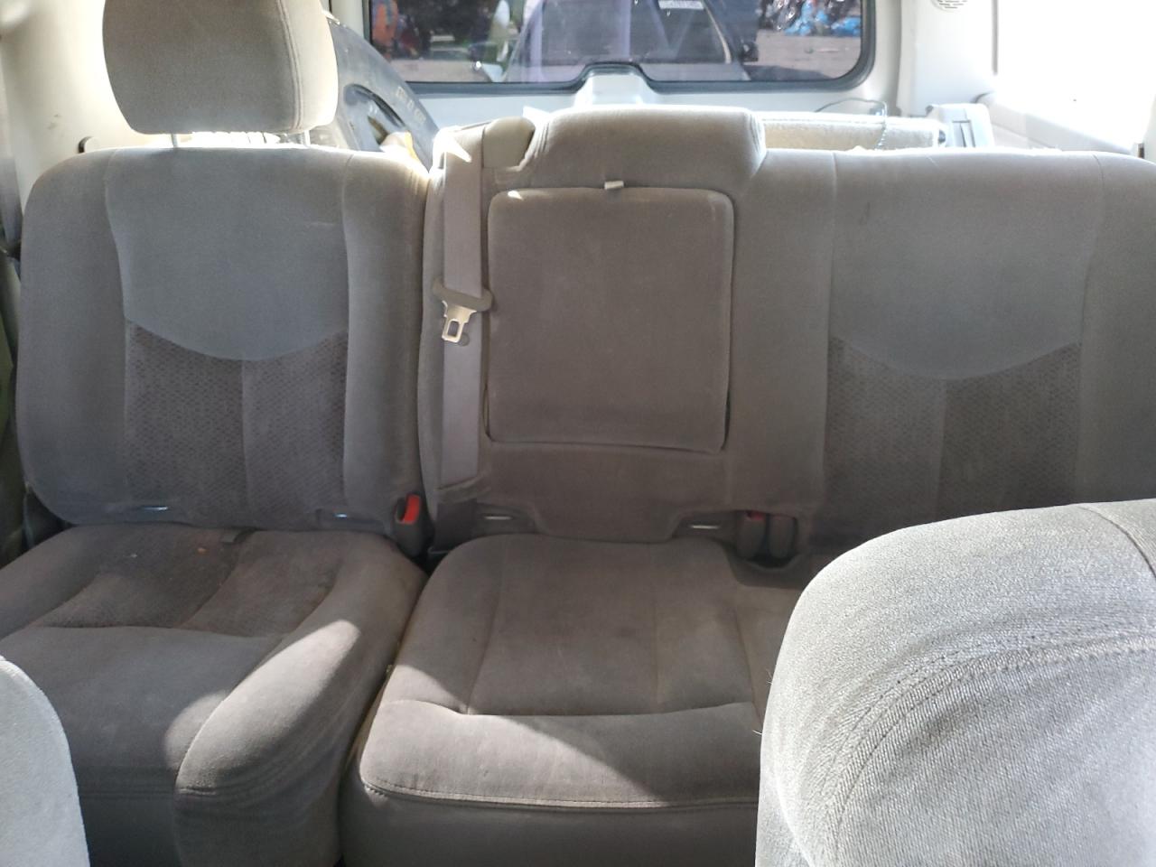 2004 Chevrolet Tahoe C1500 VIN: 1GNEC13Z44R113570 Lot: 84066995