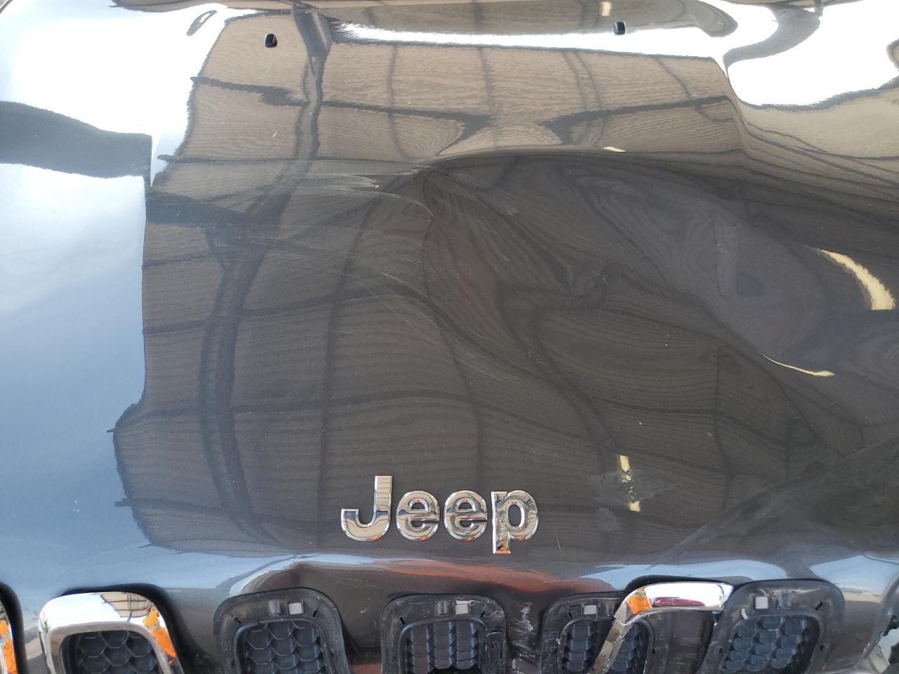 2018 Jeep Cherokee Overland VIN: 1C4PJMJX8JD501484 Lot: 81316345