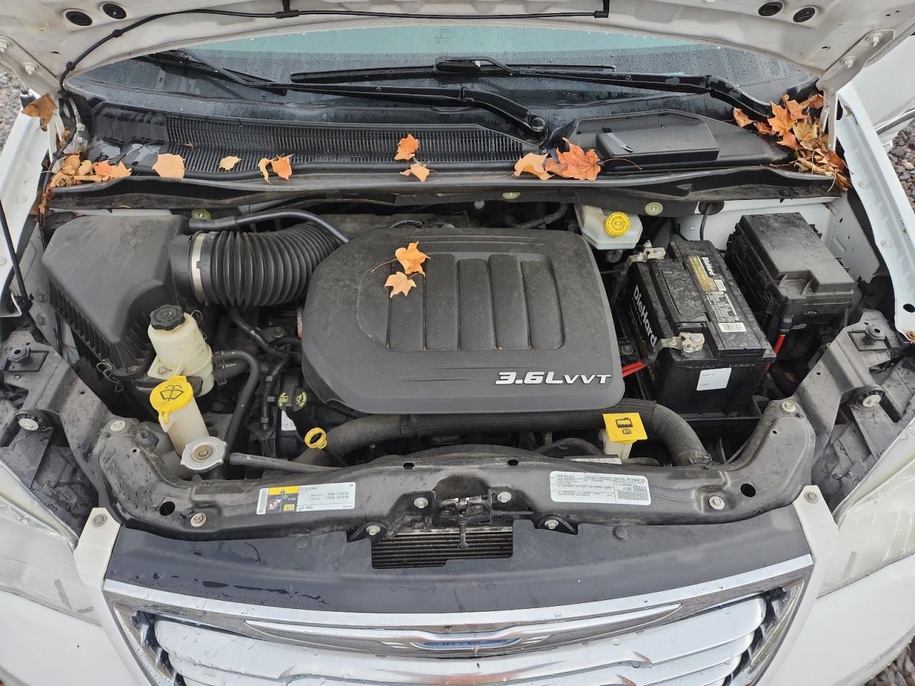 2016 Chrysler Town & Country Touring VIN: 2C4RC1BG7GR300116 Lot: 81222125