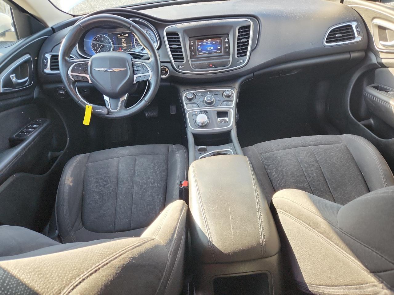 2015 Chrysler 200 Limited VIN: 1C3CCCAB7FN570728 Lot: 84023685