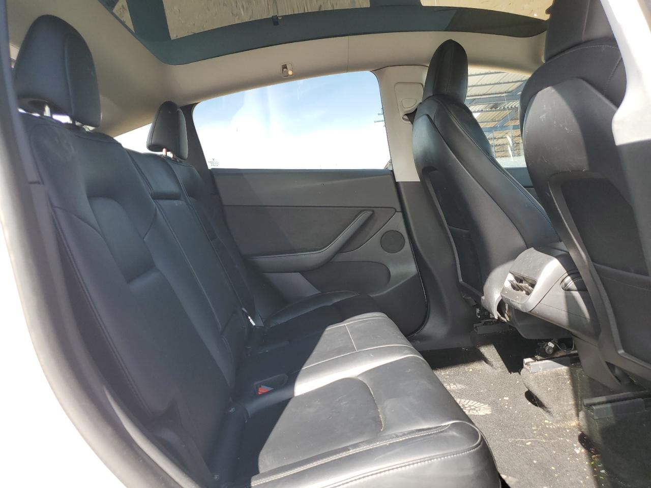 2021 Tesla Model Y VIN: 5YJYGDEE6MF218607 Lot: 71704055