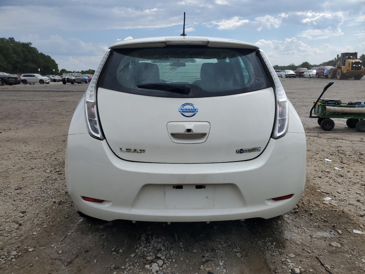 2015 Nissan Leaf S VIN: 1N4AZ0CP4FC333494 Lot: 82130695