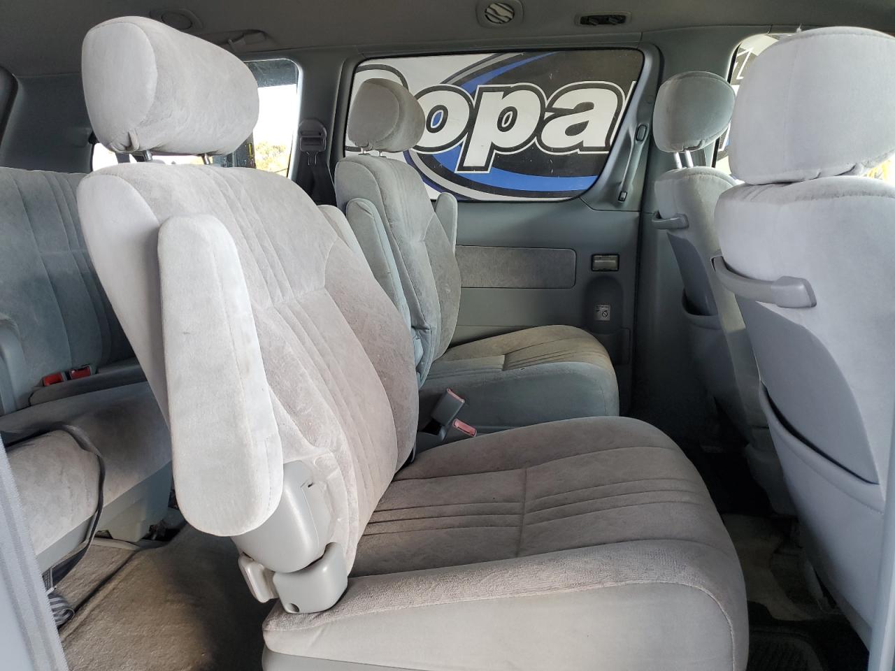 2000 Toyota Sienna Le VIN: 4T3ZF13C4YU235347 Lot: 81927765