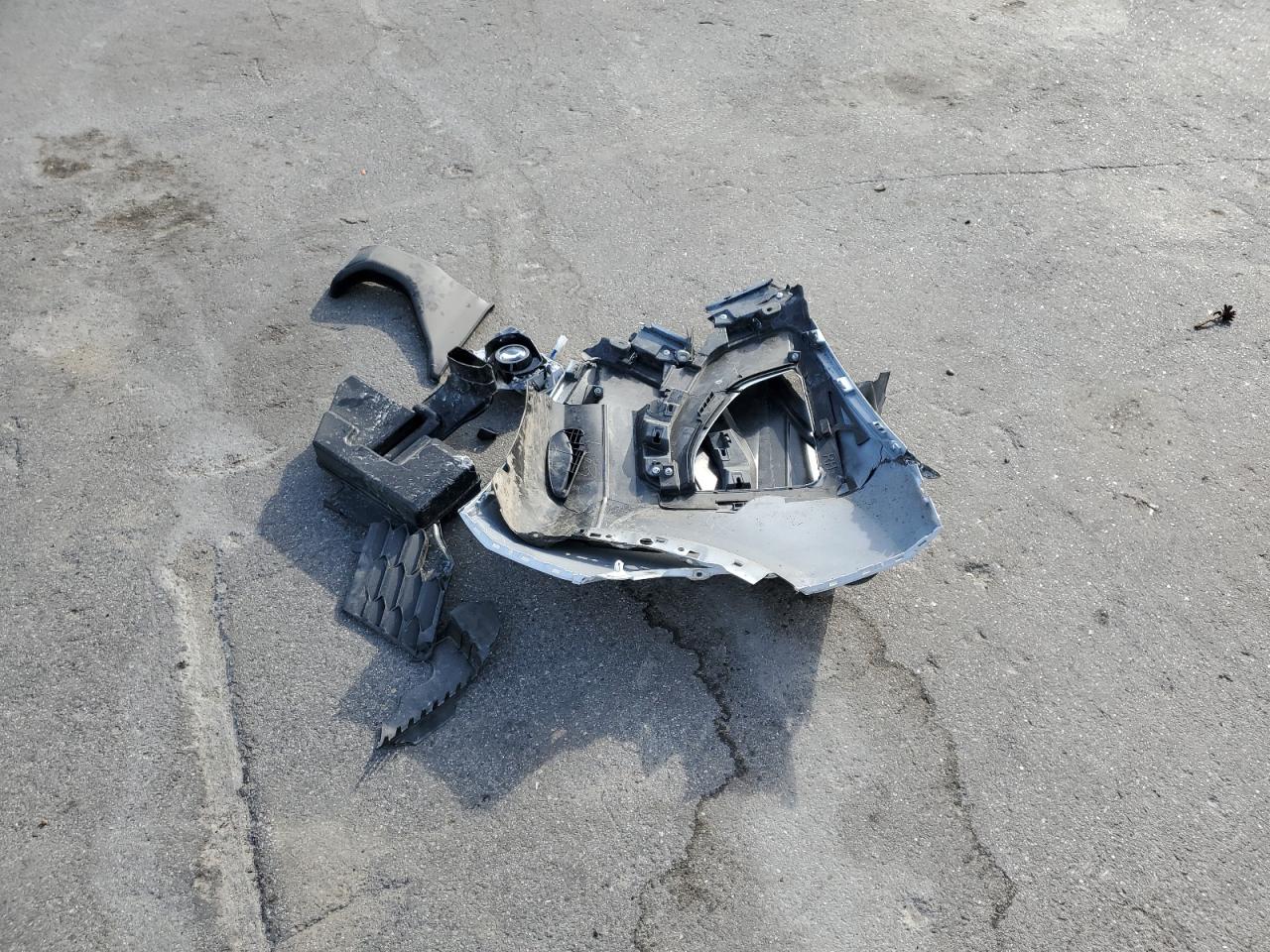 2024 Mitsubishi Eclipse Cross Es VIN: JA4ATUAA8RZ070357 Lot: 81191585