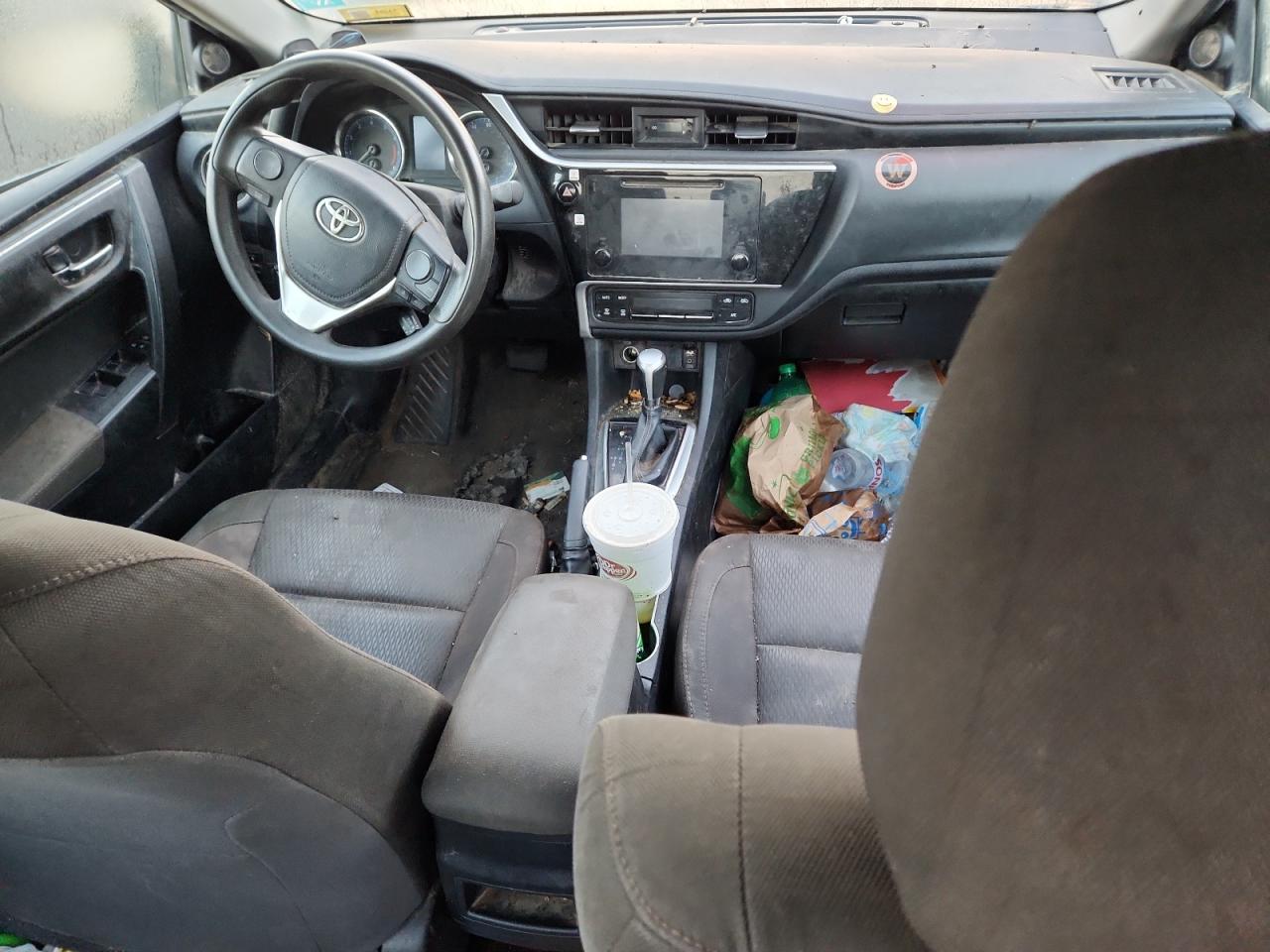 2018 Toyota Corolla L VIN: 2T1BURHE0JC114282 Lot: 83819755