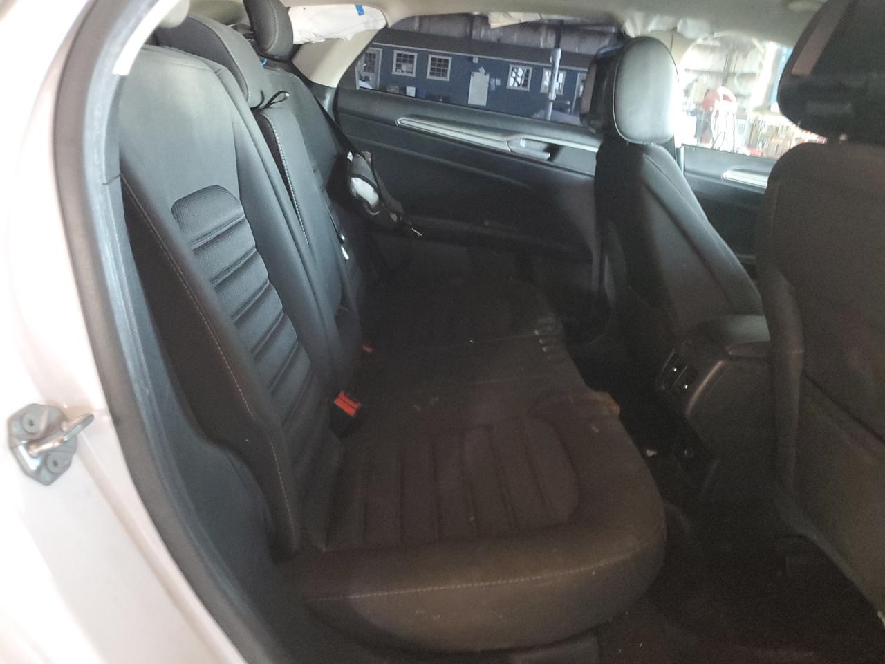 2019 Ford Fusion Se VIN: 3FA6P0HD7KR104233 Lot: 82164645