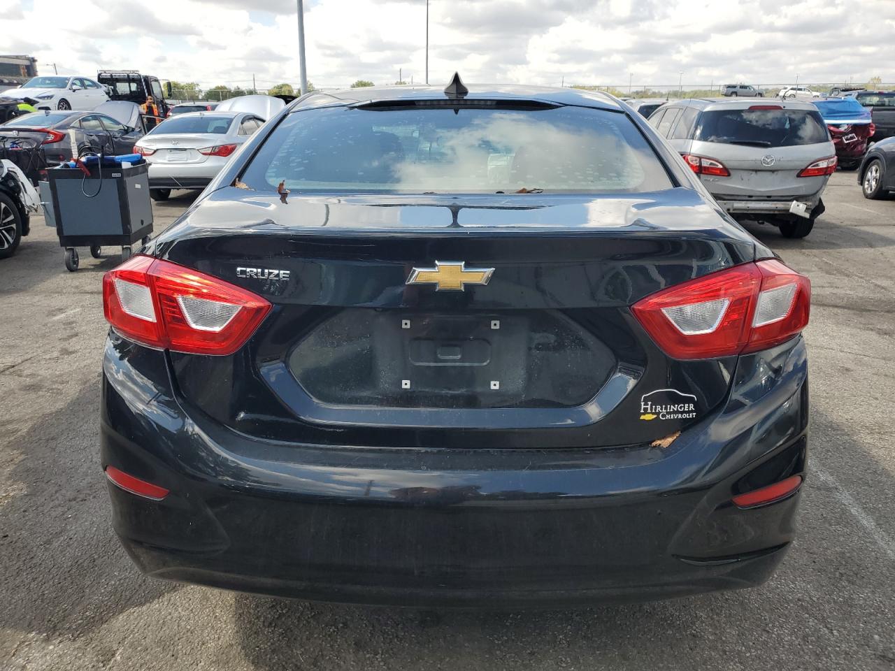 2017 Chevrolet Cruze Ls VIN: 1G1BC5SM8H7146686 Lot: 81098405