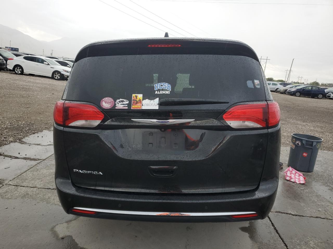 2019 Chrysler Pacifica Touring L VIN: 2C4RC1BG5KR665399 Lot: 84810455