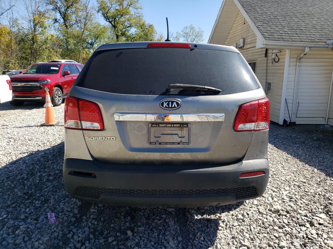 2011 Kia Sorento Base VIN: 5XYKT3A10BG172289 Lot: 84892315
