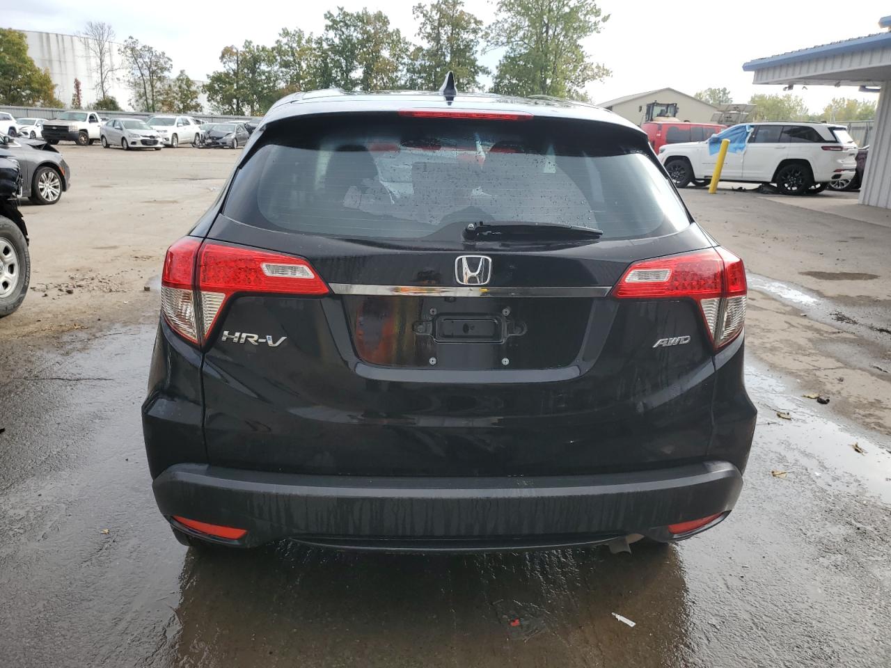 2022 Honda Hr-V Lx VIN: 3CZRU6H30NM708552 Lot: 81083235