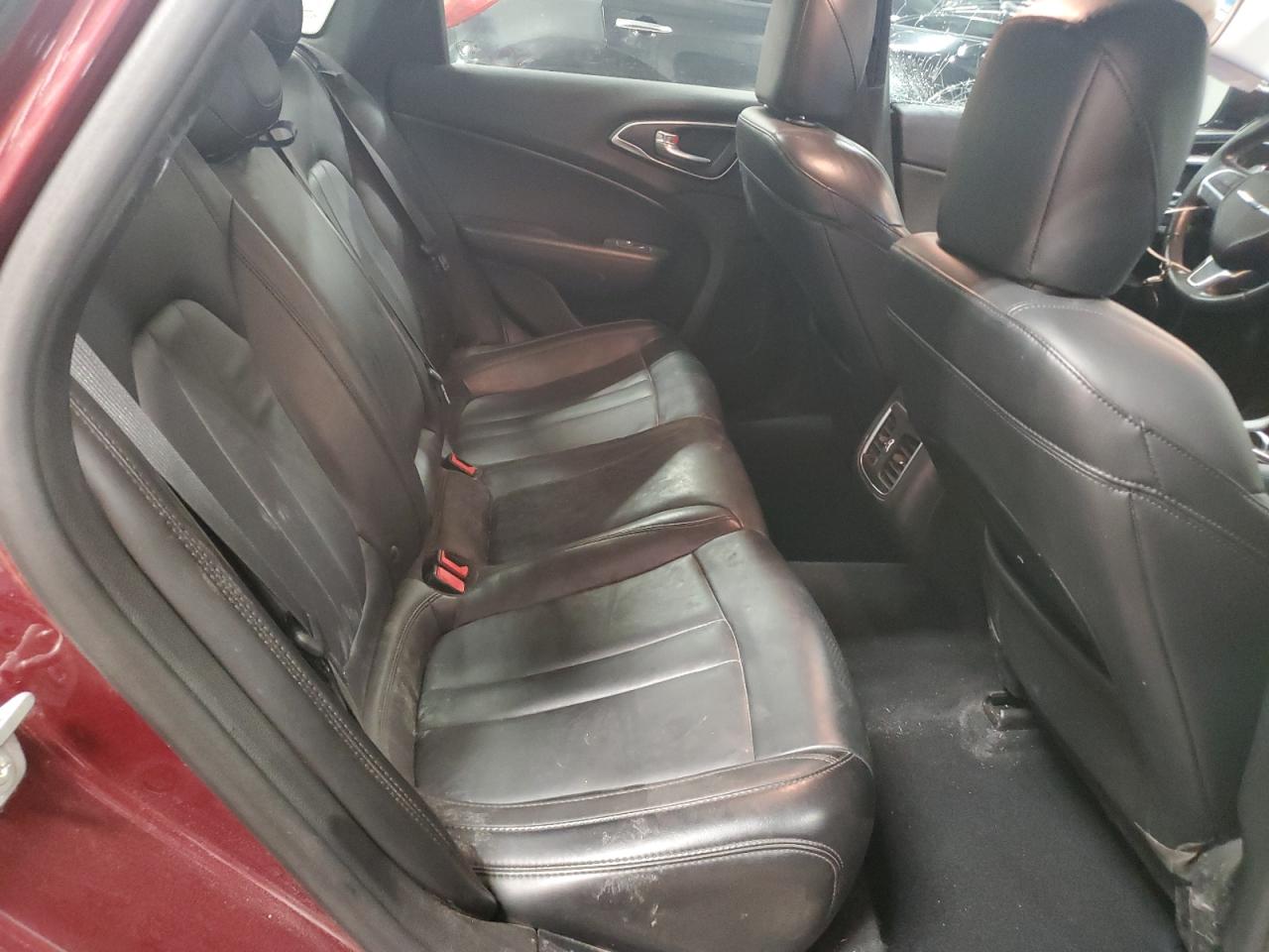 2015 Chrysler 200 C VIN: 1C3CCCCG8FN600991 Lot: 81470685