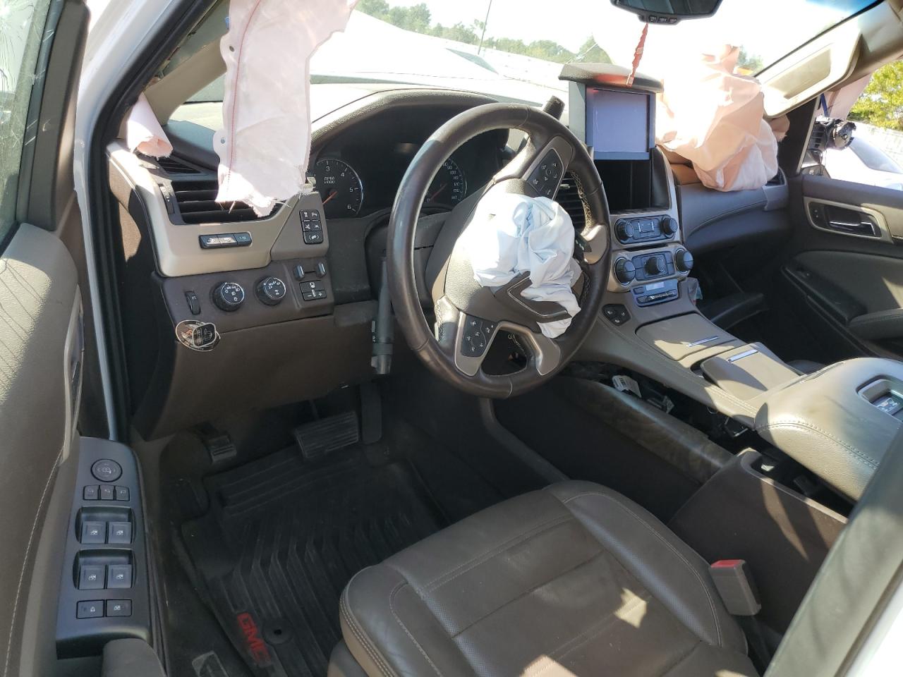 2018 GMC Yukon Xl Denali VIN: 1GKS2HKJ3JR167400 Lot: 67409285